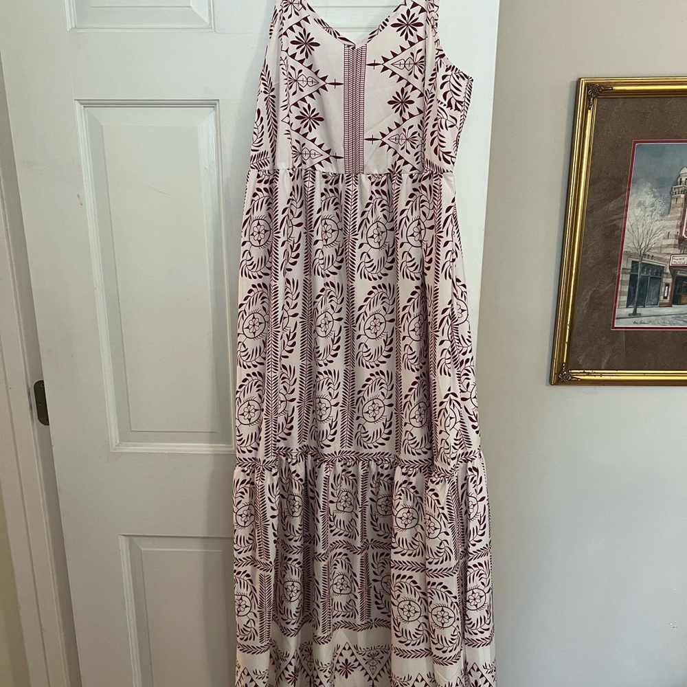 Elegant Patterned Maxi Dress